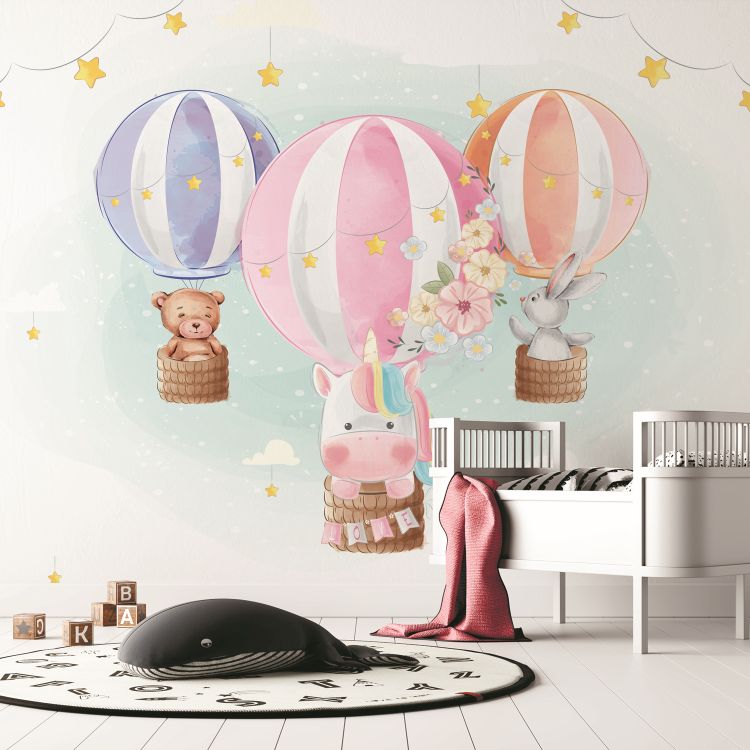 טפט חדר תינוקות lullaby ארנב, חד קרן ודובי ממריאים בכדורים פורחים צבעוניים - מרשמלו עיצוב הבית